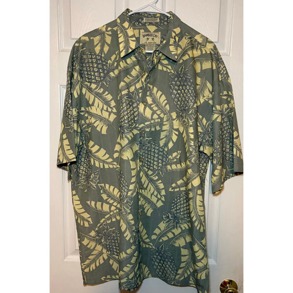 Bamboo Cay Hawaiian shirt. Size XL‎